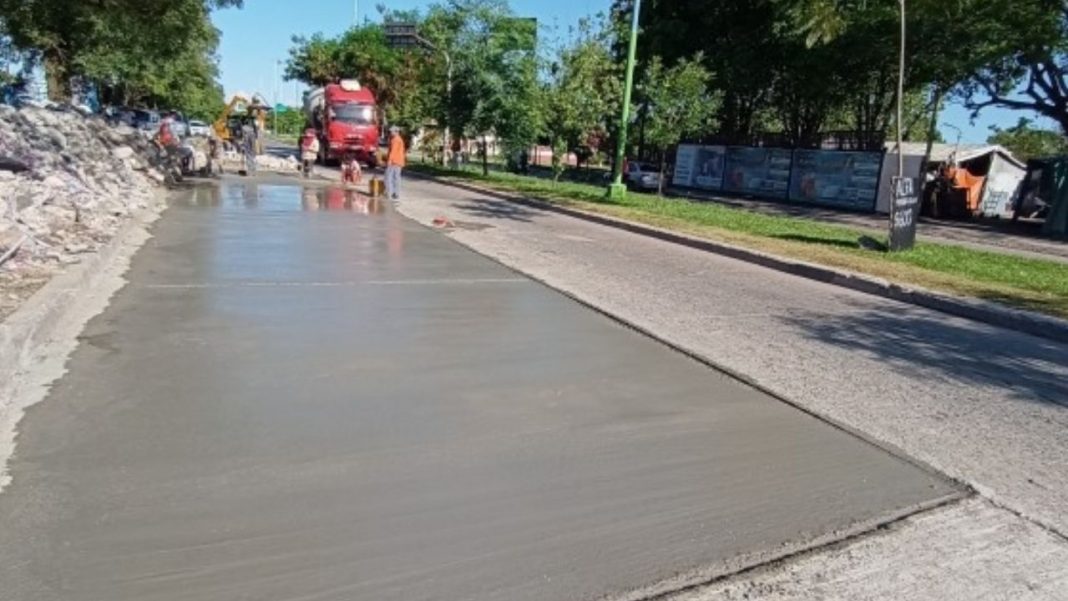 se-esta-reconstruyendo-el-pavimento-de-distintos-tramos-de-la-avenida-francisco-de-aguirre